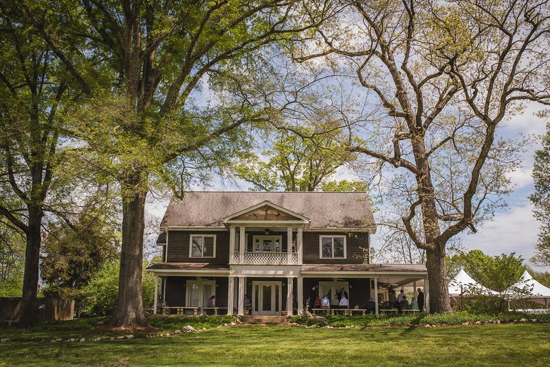 North Carolina Farms Where Egg Collecting Feels Like An Adventure - Decor Hint The Inn At Celebrity Dairy, Siler City