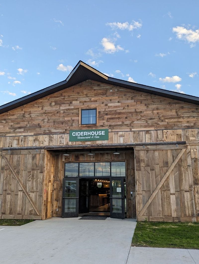 Wilson's Ciderhouse Restaurant & Farm (Cumming)