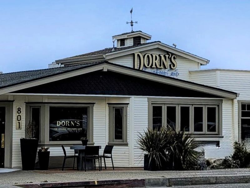 Dorn's Original Breakers Cafe