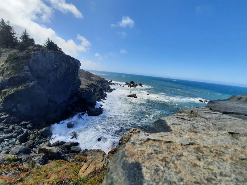 Rim Trail, Sue-meg State Park, Trinidad Area