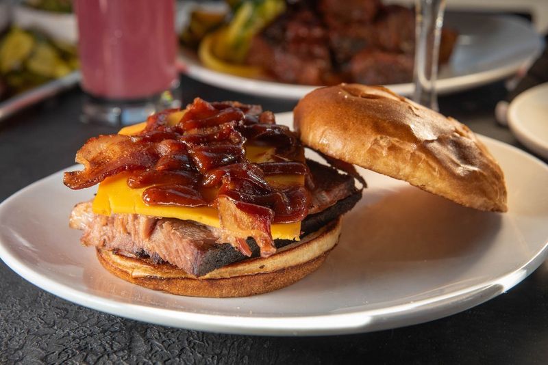 These Michigan Restaurants Stay Busy Without Ever Trying Too Hard - Decor Hint Slows Bar BQ