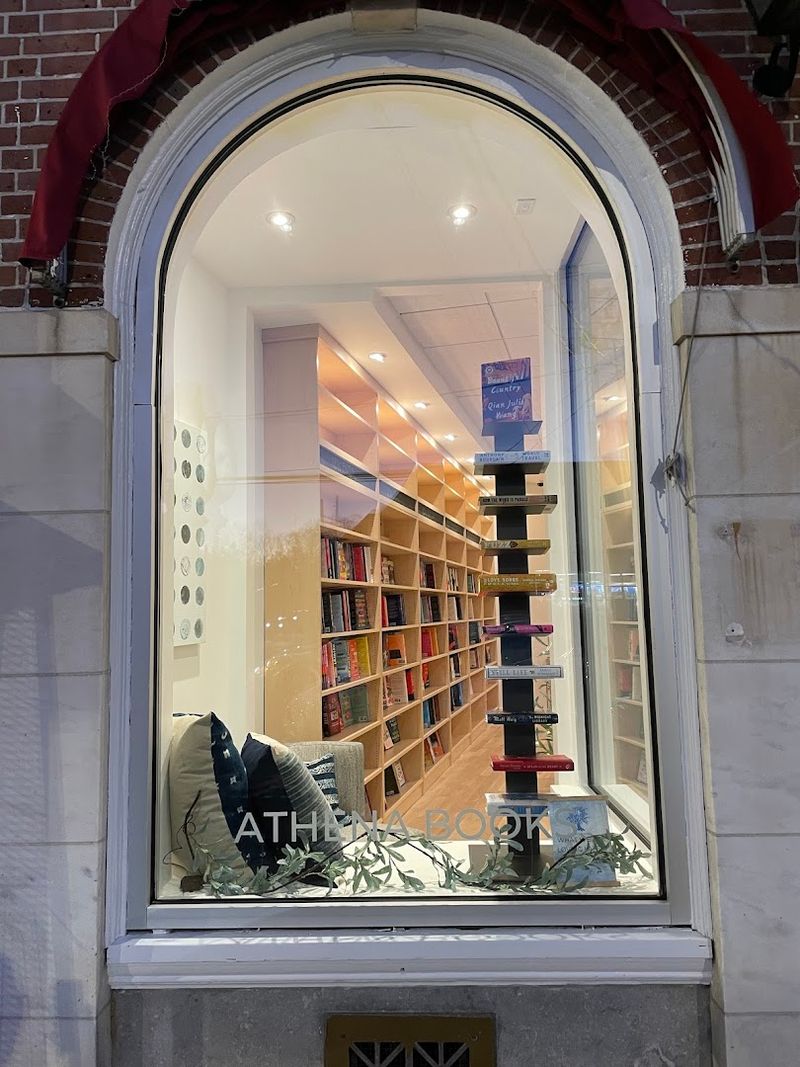 Athena Books, Old Greenwich