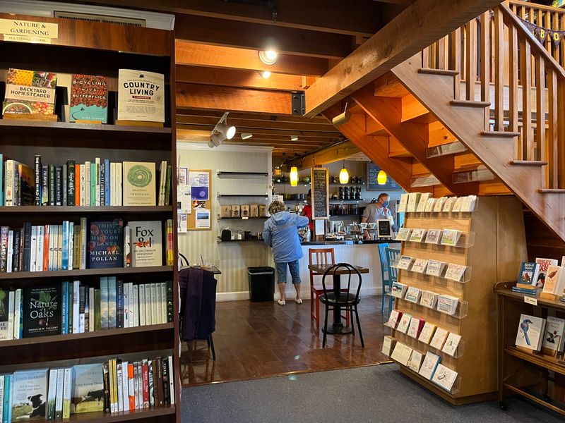 Owl And Turtle Bookshop Cafe