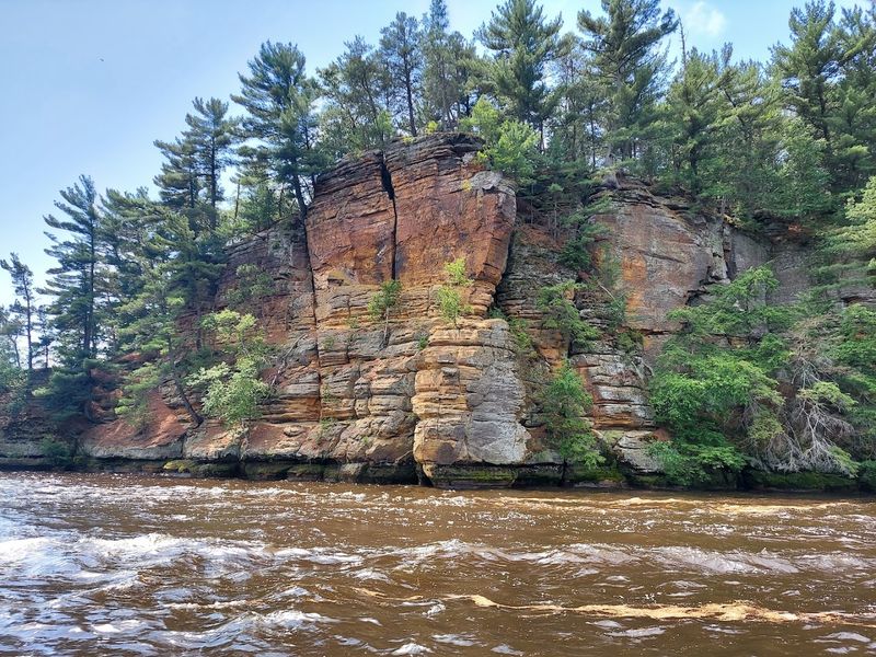 Upper and Lower Dells Boat Tours