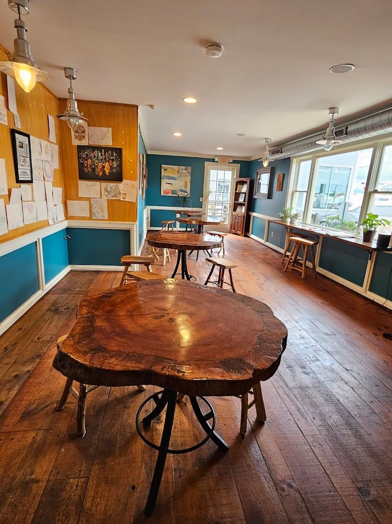 Shayna B's By The Sea, Westbrook