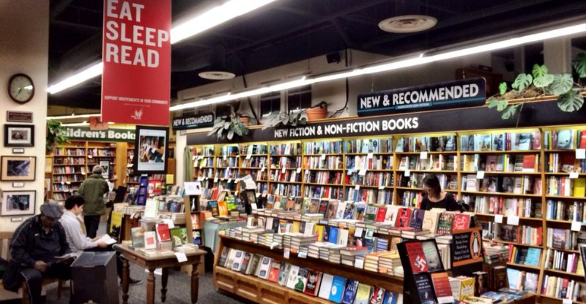 11 Huge Bookstores Across Central California Where Browsing Can Take All Afternoon - Decor Hint