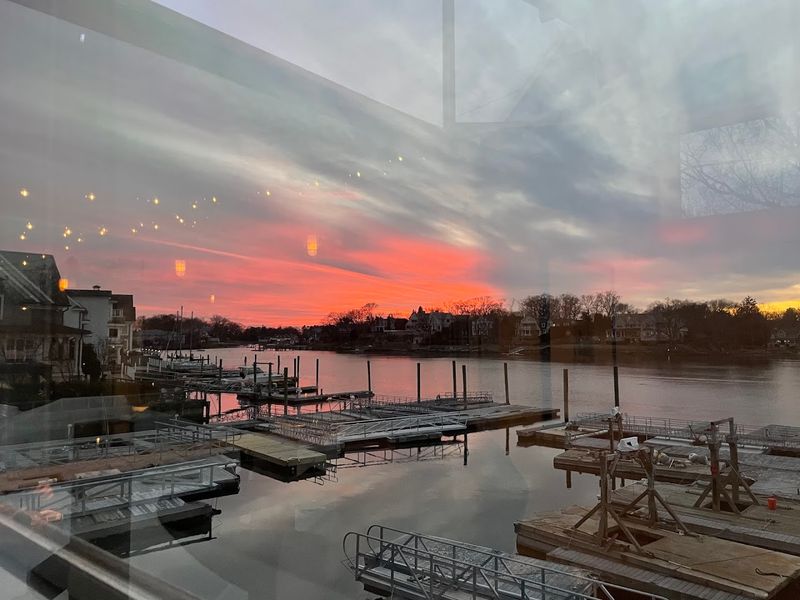 12 Connecticut Coastal Restaurants Where The Views Are As Stunning As The Food - Decor Hint Rowayton Seafood, Norwalk
