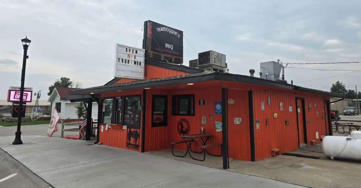 9 Adorable Small Town Nebraska Restaurants That Are Worth The Drive - Decor Hint