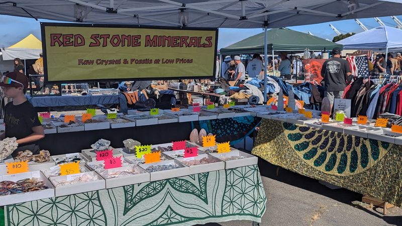 Alameda, Alameda Point Antiques Faire