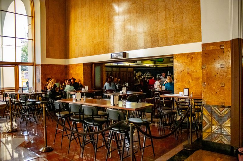 Traxx Restaurant, Los Angeles