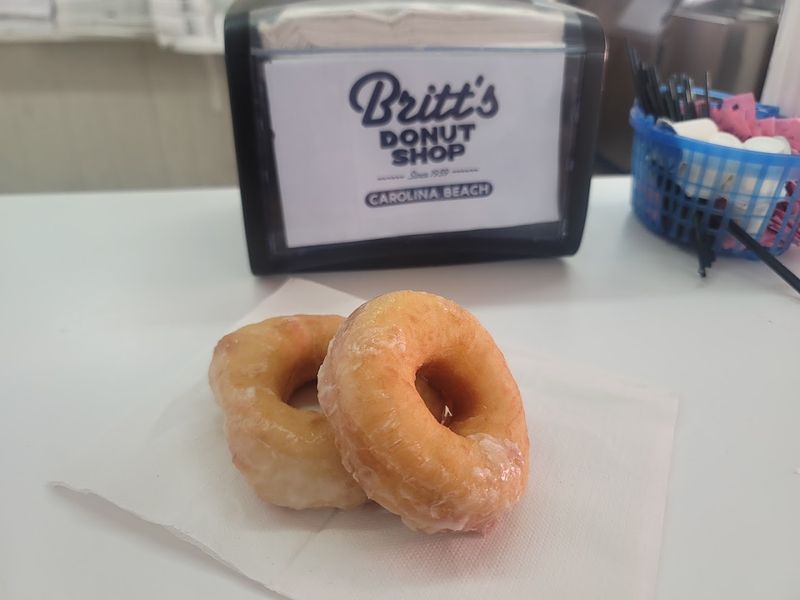 This Small North Carolina Donut Shop Has Made-From-Scratch Donuts Known Around The World - Decor Hint A True Experience
