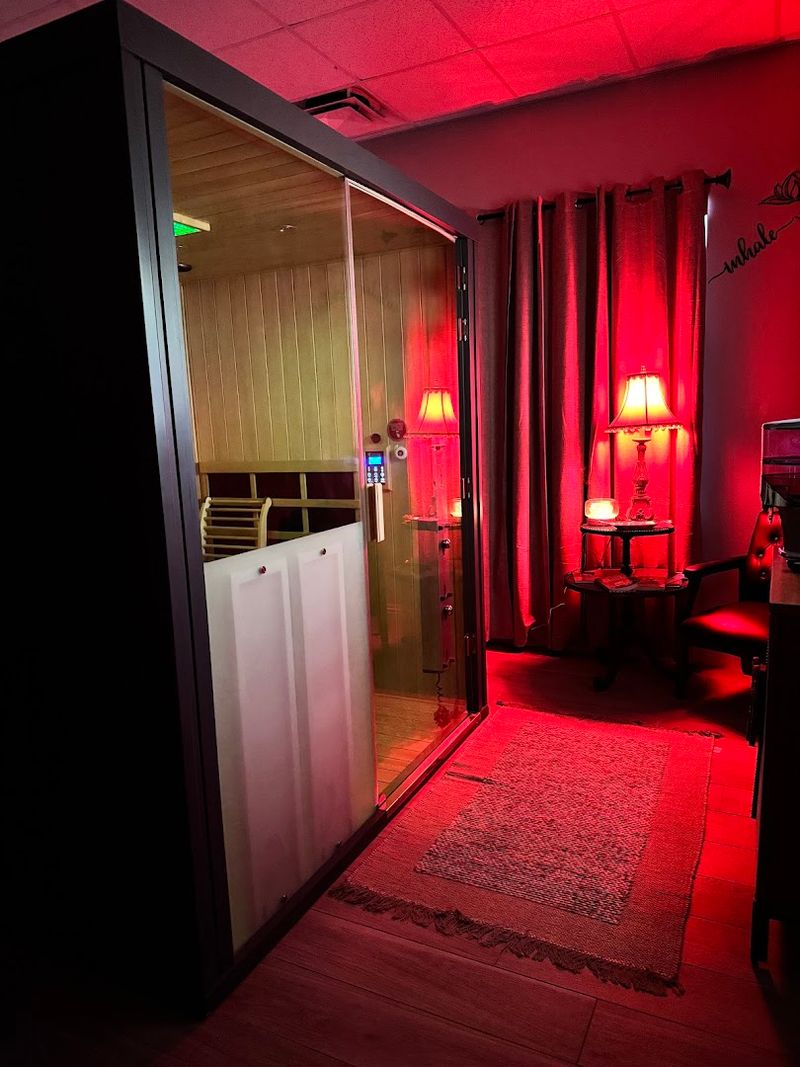 This Peaceful Florida Wellness Retreat Offers A Surprisingly Relaxing Experience - Decor Hint Private Salt Cabin Sessions For A More Focused Experience