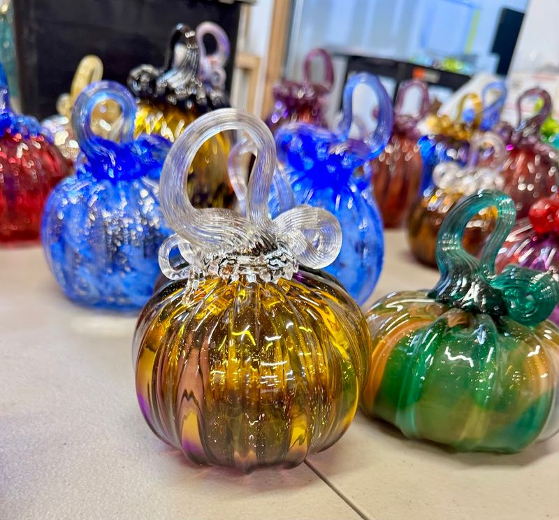 This North Carolina Glass Studio Lets You Create Your Own Masterpiece - Decor Hint Colorful Glass Projects Guided By Studio Artists