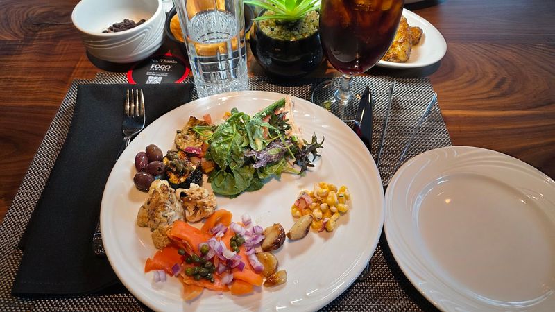 Low-Carb and Protein-Forward Dining Without Compromise