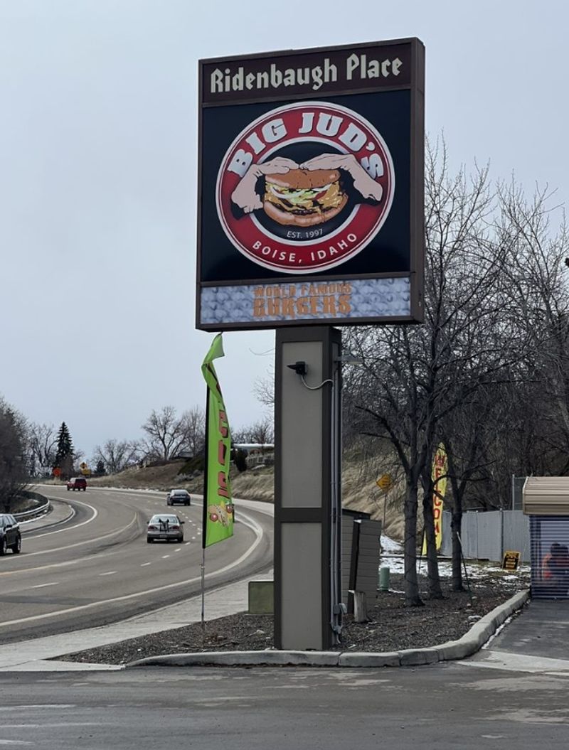 Service That Keeps Customers Coming Back