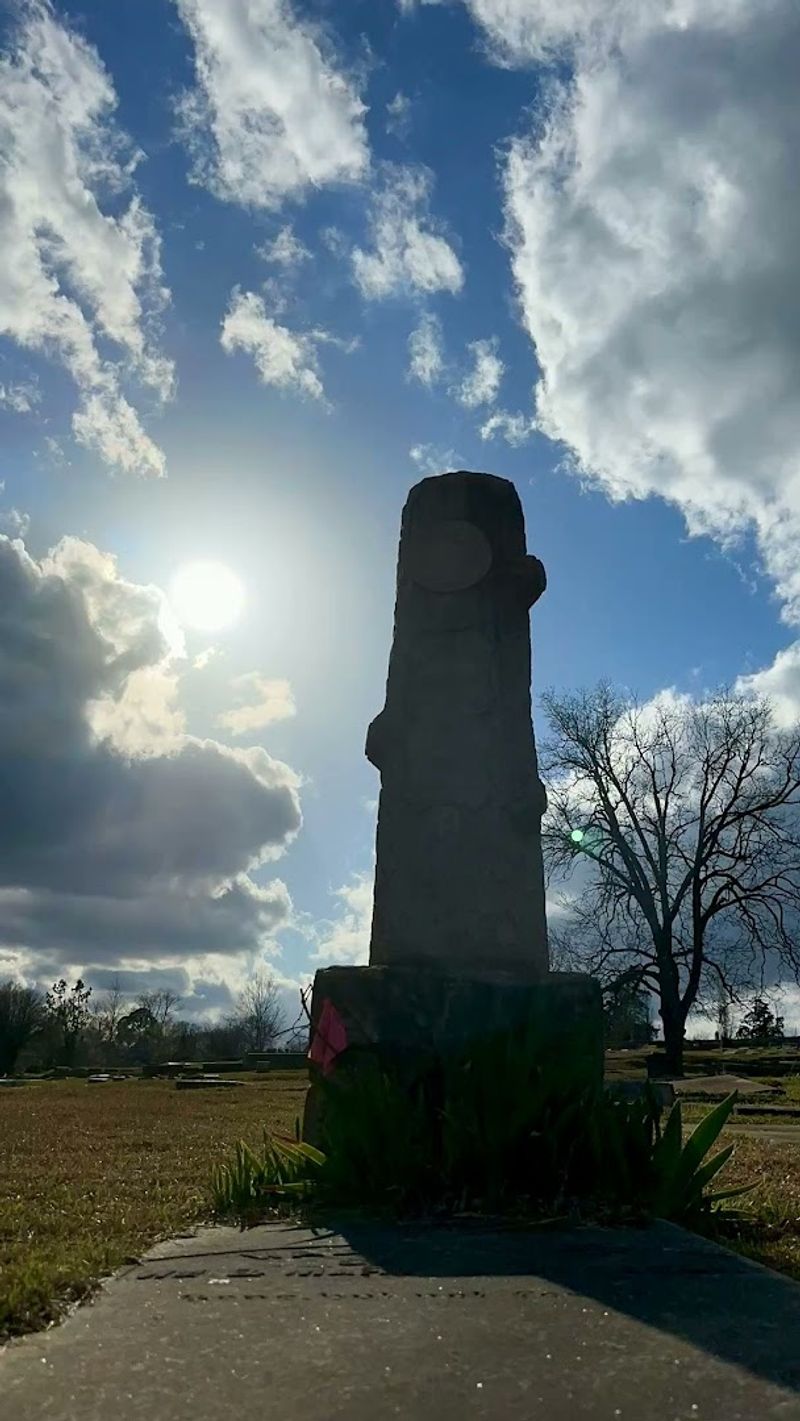 Historic Politicians and Local Leaders Remembered Here