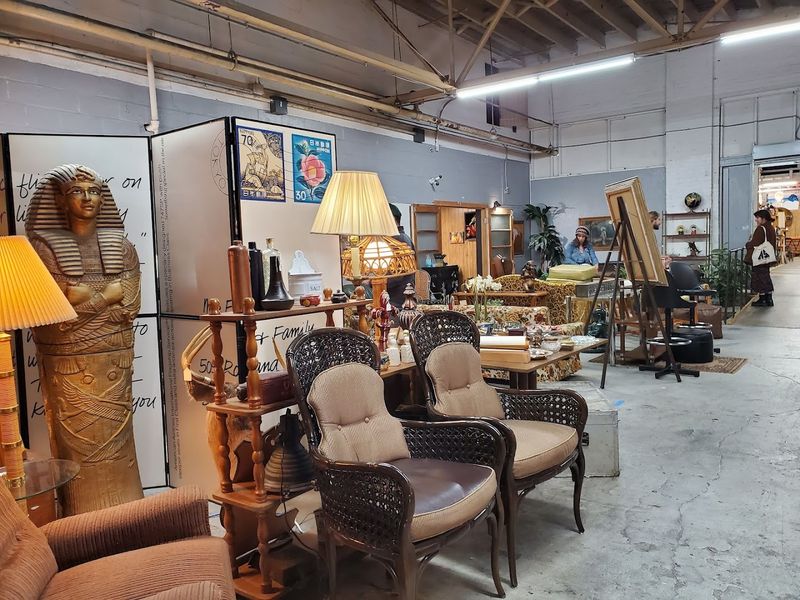 Mid-Century Modern Furniture Finds Worth Getting Excited About