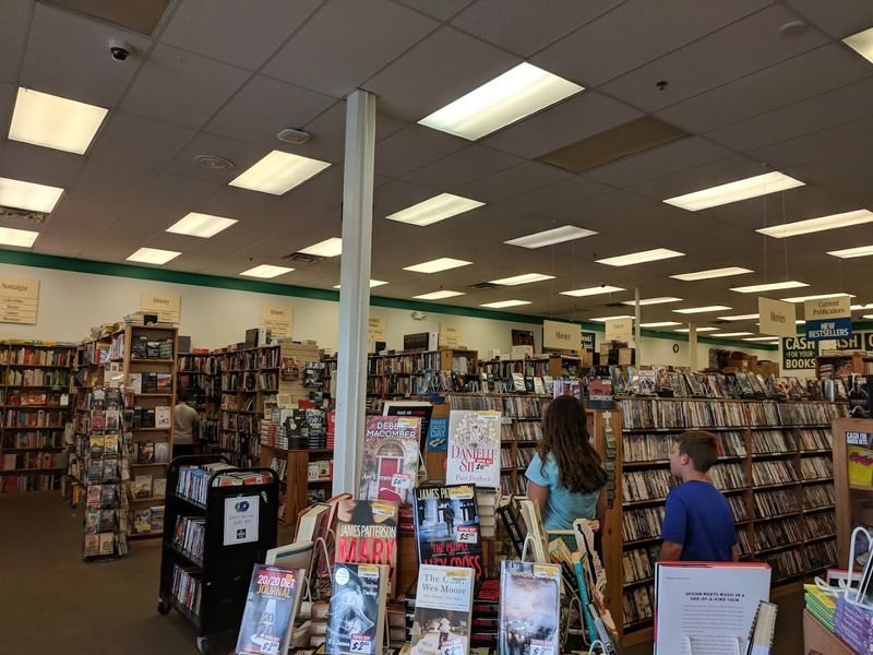 This Enormous Kentucky Bookstore In Louisville Lets You Load Your Cart With Books Starting At Just $1 - Decor Hint Puzzles And Unique Finds Beyond The Usual Inventory