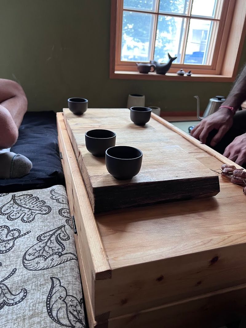 Reconnecting With People in a Screen-Free Setting