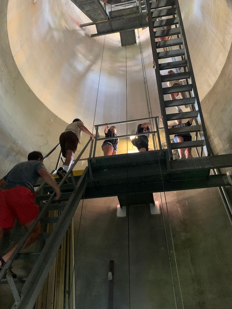 The Ship Ladder Climb