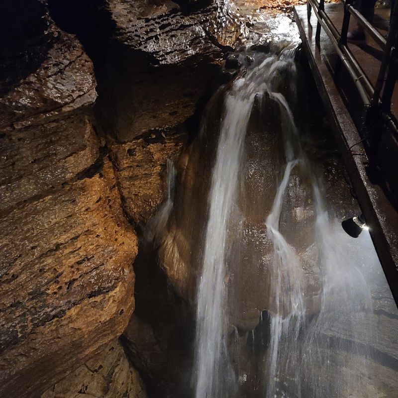 This Massive Underground Cave In Minnesota Feels Like Another World Beneath The Surface - Decor Hint The 60-Foot Underground Waterfall That Stuns Everyone