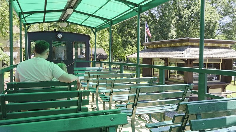 This Charming New Jersey State Park Is Full Of Quiet Beauty And History - Decor Hint The Pine Creek Railroad Rides