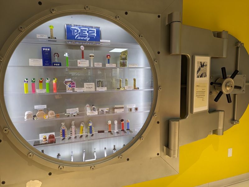 Rare Dispensers And Collector Favorites