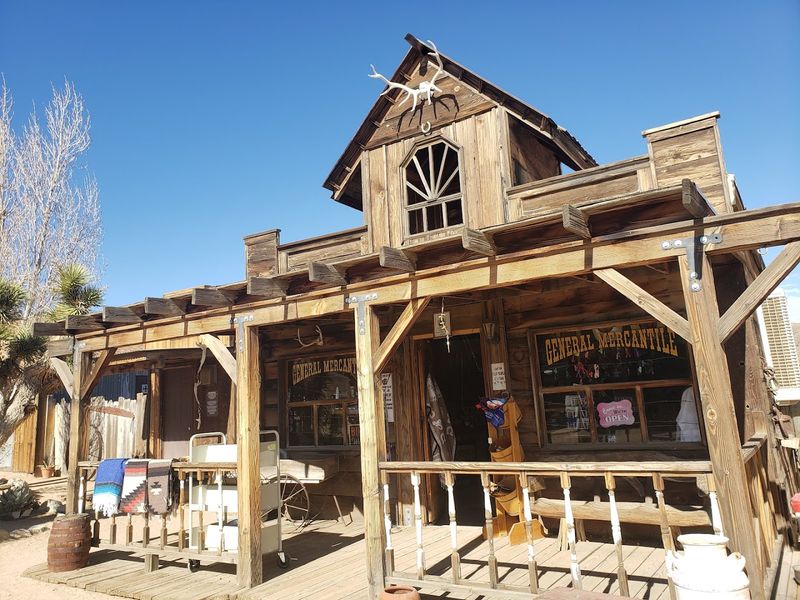 A Joshua Tree Trip That Gets Better In Pioneertown