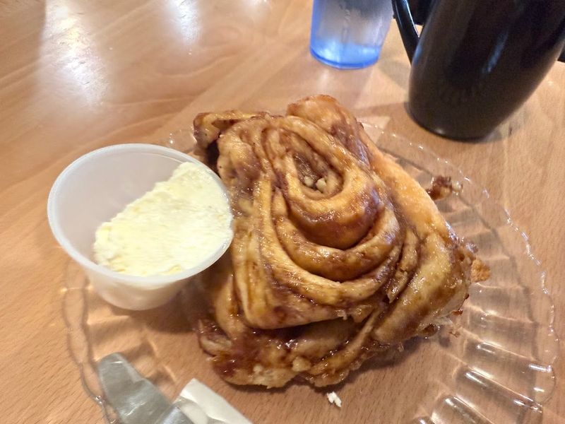 Cinnamon Rolls That Deserve Their Own Fan Club