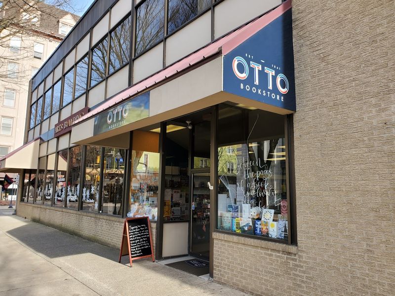 These 10 Pennsylvania Bookstores Make It Easy To Forget About Screens - Decor Hint Otto Book Store