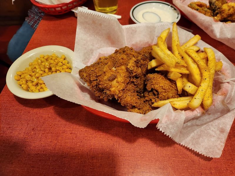 The Menu Goes Beyond Fried Chicken With Comfort-Food Sides Worth Ordering