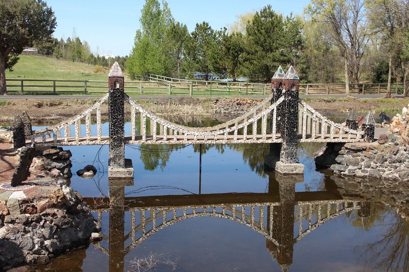 Visitors Can't Stop Talking About This Wonderfully Unusual Garden In Oregon - Decor Hint How To Plan Your Visit To The Garden