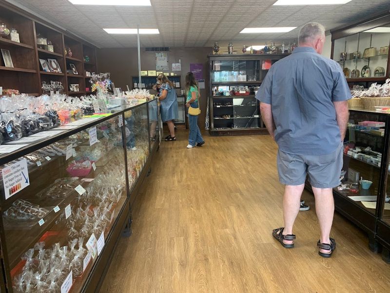 Kentucky's Most Beloved Old-Time Candy Destination Bringing Back The Magic - Decor Hint Friendly Staff Who Actually Know Their Products