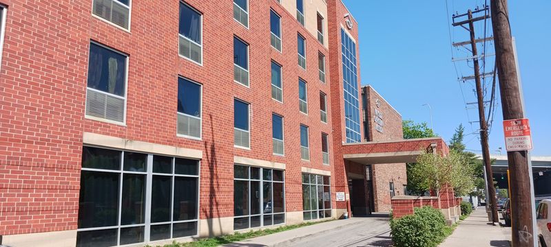 Easy Access Location In Louisville With Extended Evening Hours