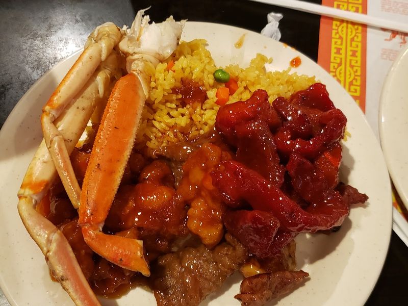 Sushi, Seafood, And Hot Dishes In One Place
