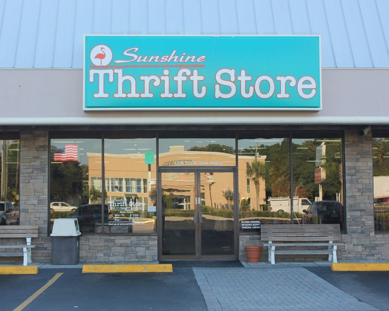 14 Massive Florida Thrift Stores Treasure Hunters Cannot Stop Exploring - Decor Hint Sunshine Thrift Store