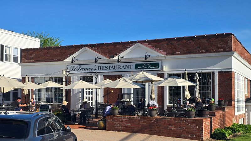 DiFrancos Restaurant, Litchfield
