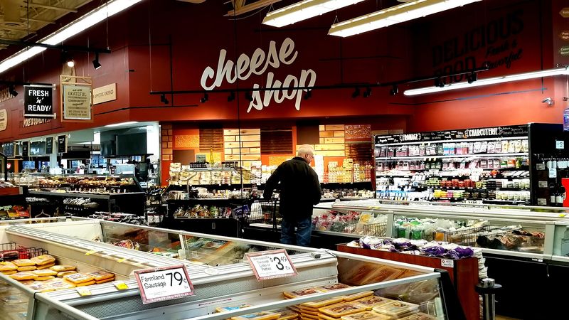 Yoke's Fresh Market