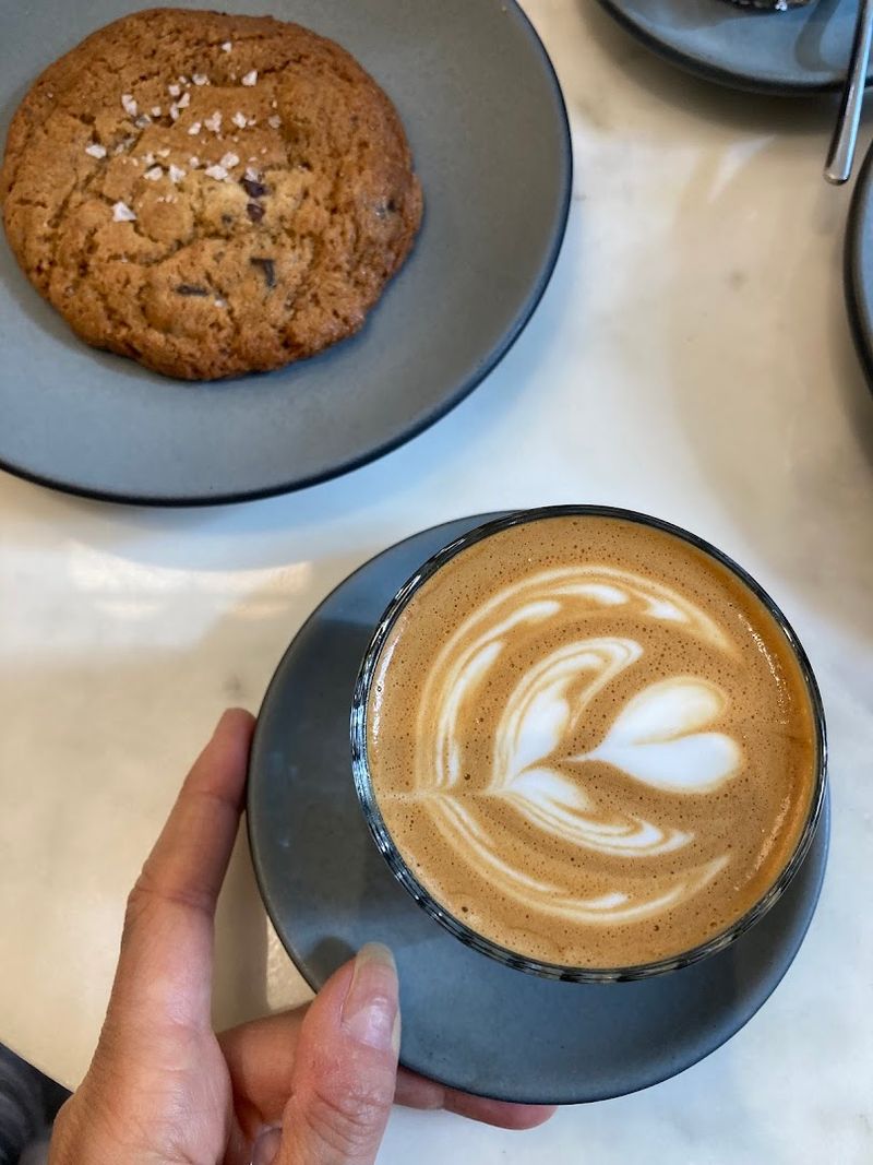 10 New York Coffee Shops That Feel Like A Well-Kept Secret - Decor Hint Cafe Integral