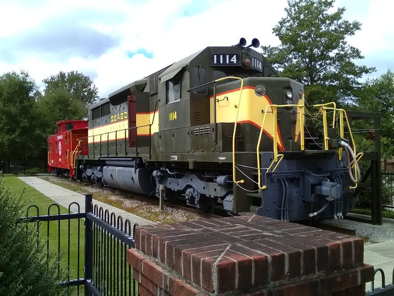 The Last Train Station Of Its Kind In North Carolina Is More Beautiful Than It Looks - Decor Hint The Railroad