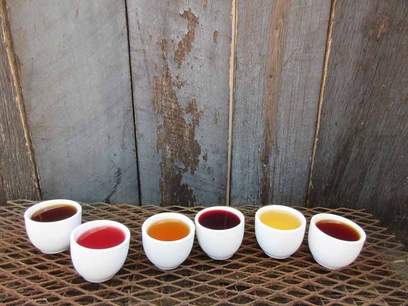 Tea Lovers From Around Kentucky Are Completely Obsessed With This Charming Spot - Decor Hint The Famous Three-Tea Sampler Deal