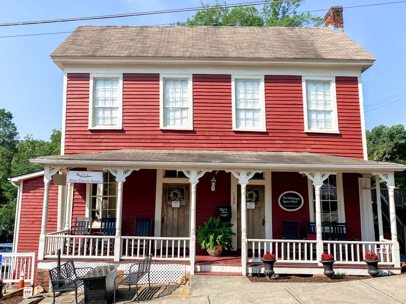 Dahlonega Square