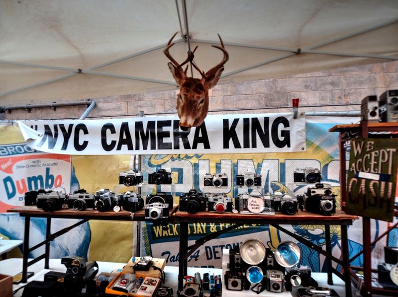 This Enormous New York Flea Market Is Worth Spending Hours Exploring - Decor Hint Vintage Cameras And Retro Tech Collectibles