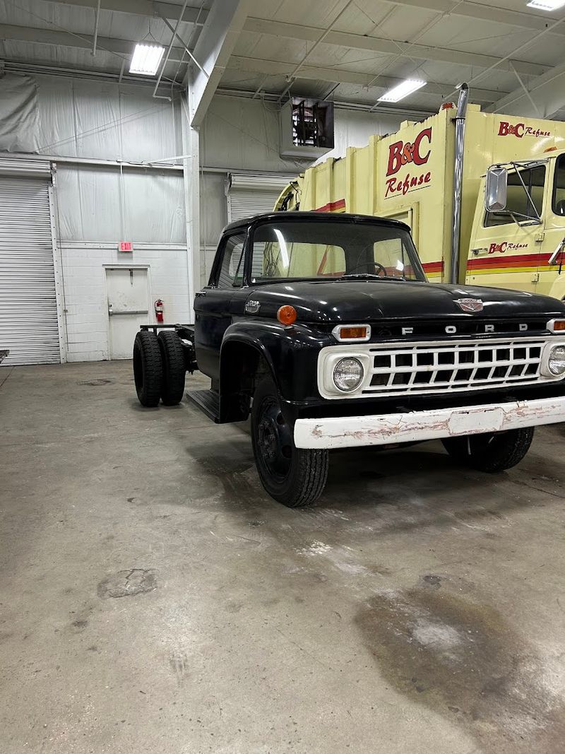 A Replica Street Sweeper That Takes You Back In Time