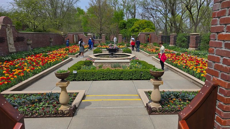 May: Lauritzen Gardens, Omaha