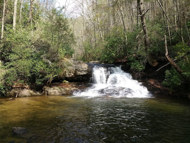Moccasin Creek State Park Hemlock Falls Trail