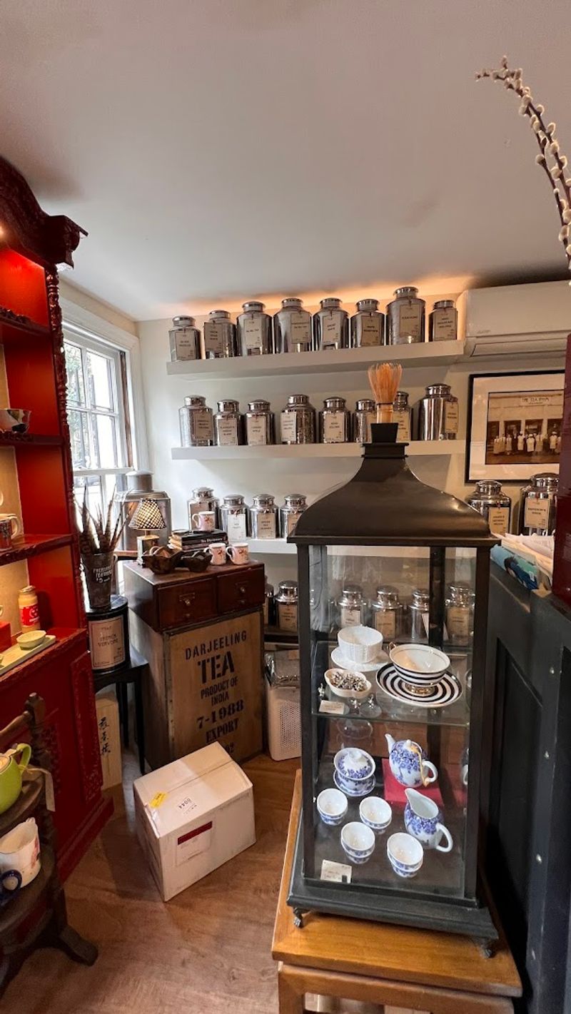 This Is What Makes Georgia's 15 Tea Houses Worth The Canceled Appointments - Decor Hint Tea And Whimsy At Savannah's Victorian District