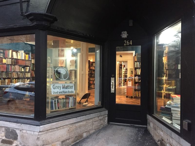 Grey Matter Books, New Haven