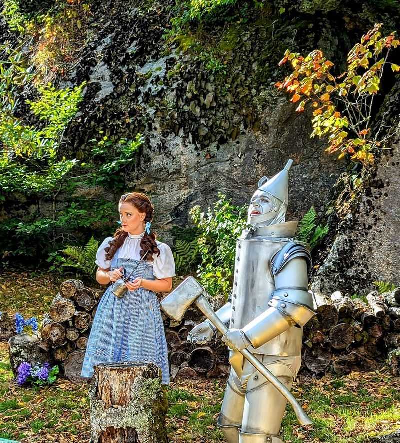 Character Encounters Along The Route