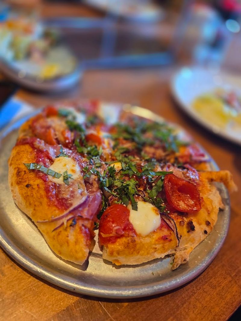 Crafters Pizza And Drafthouse